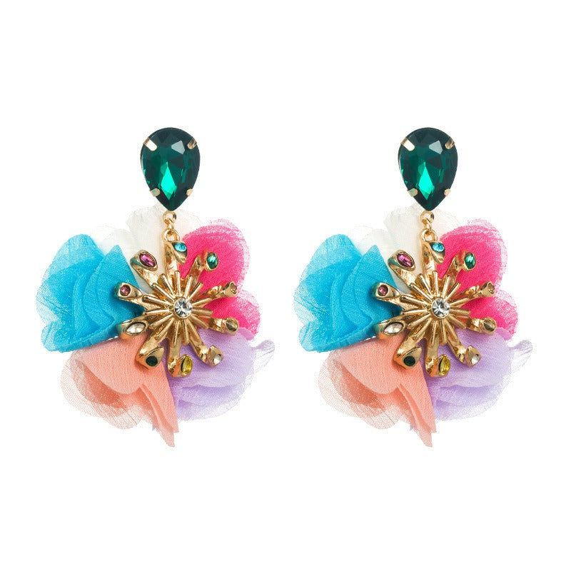 Alloy diamond inlaid flower earrings, trendy and fashionable, high-end earrings, creative ear accessories