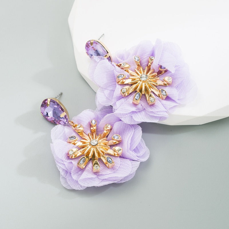 Alloy diamond inlaid flower earrings, trendy and fashionable, high-end earrings, creative ear accessories
